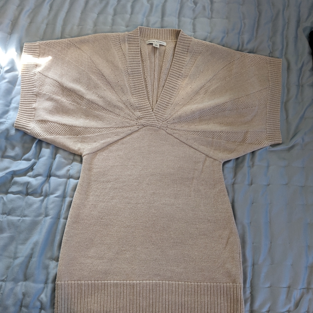 Banana Republic beige sweater dress 100% wool